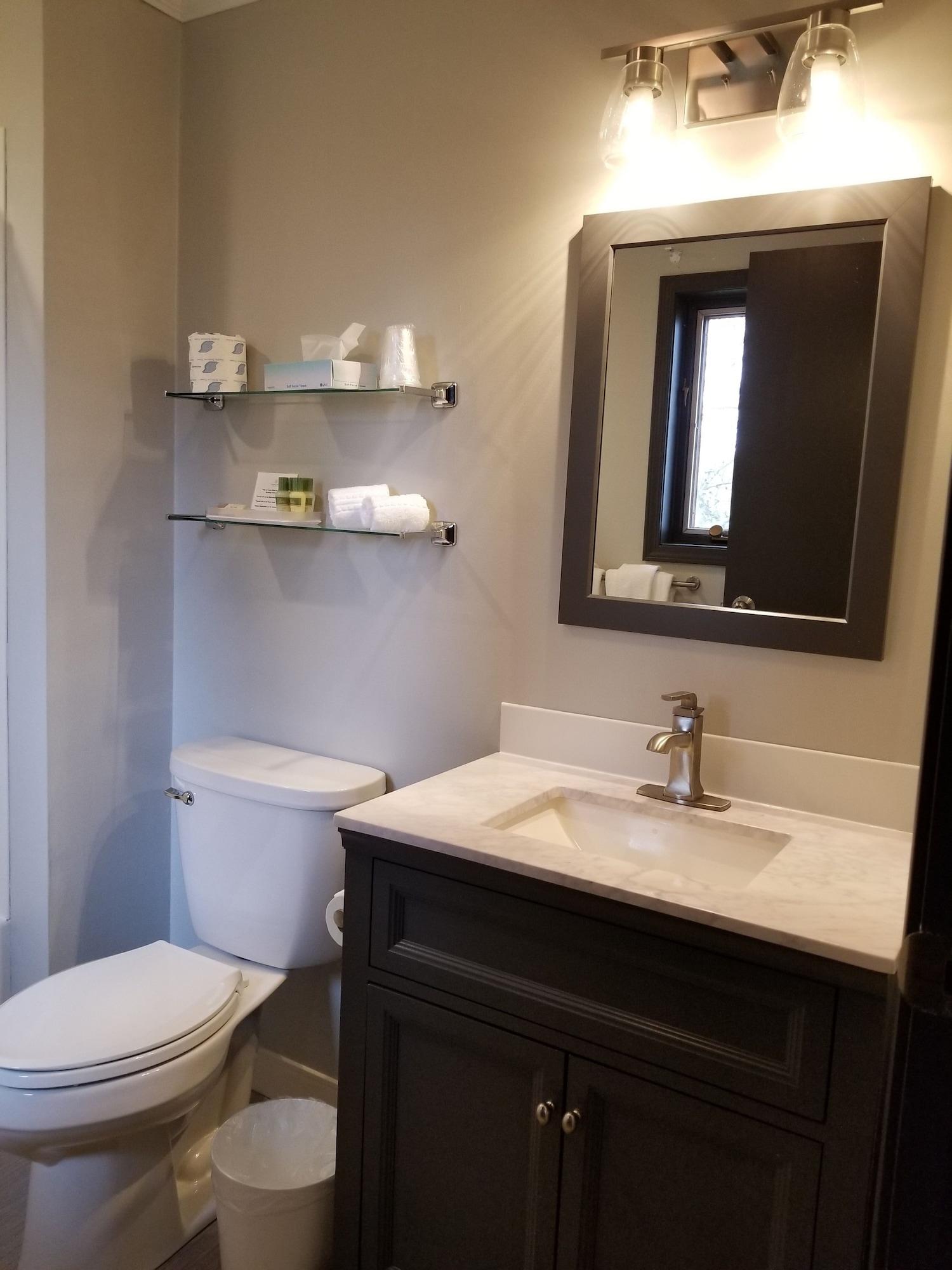 Отель Cedar Creek New Haven Экстерьер фото