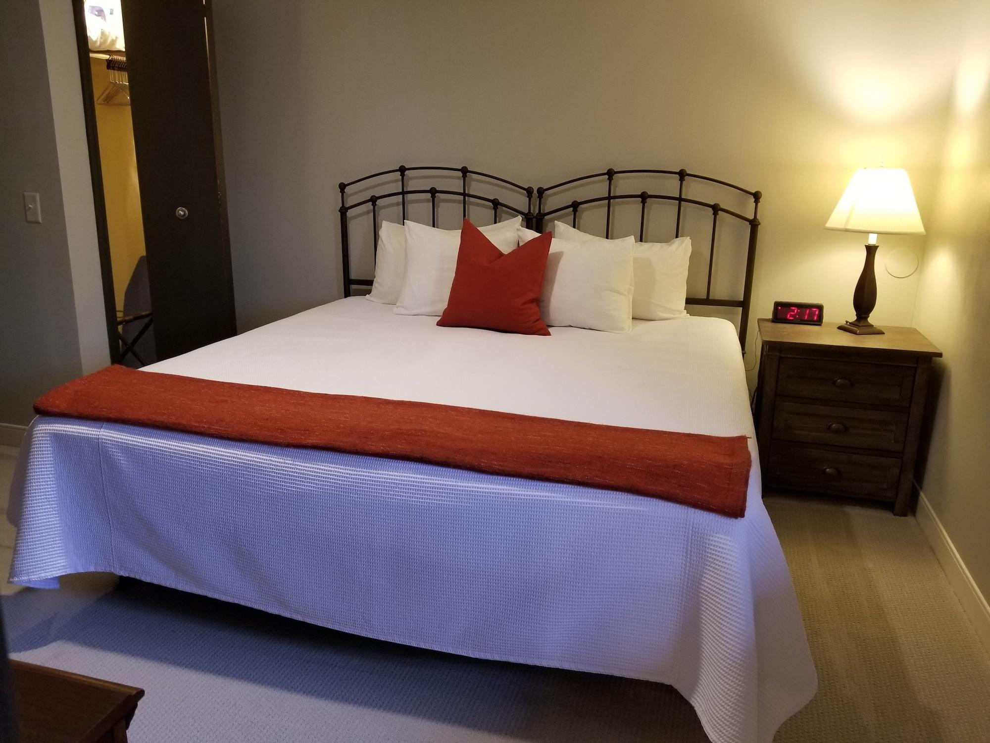 Отель Cedar Creek New Haven Экстерьер фото