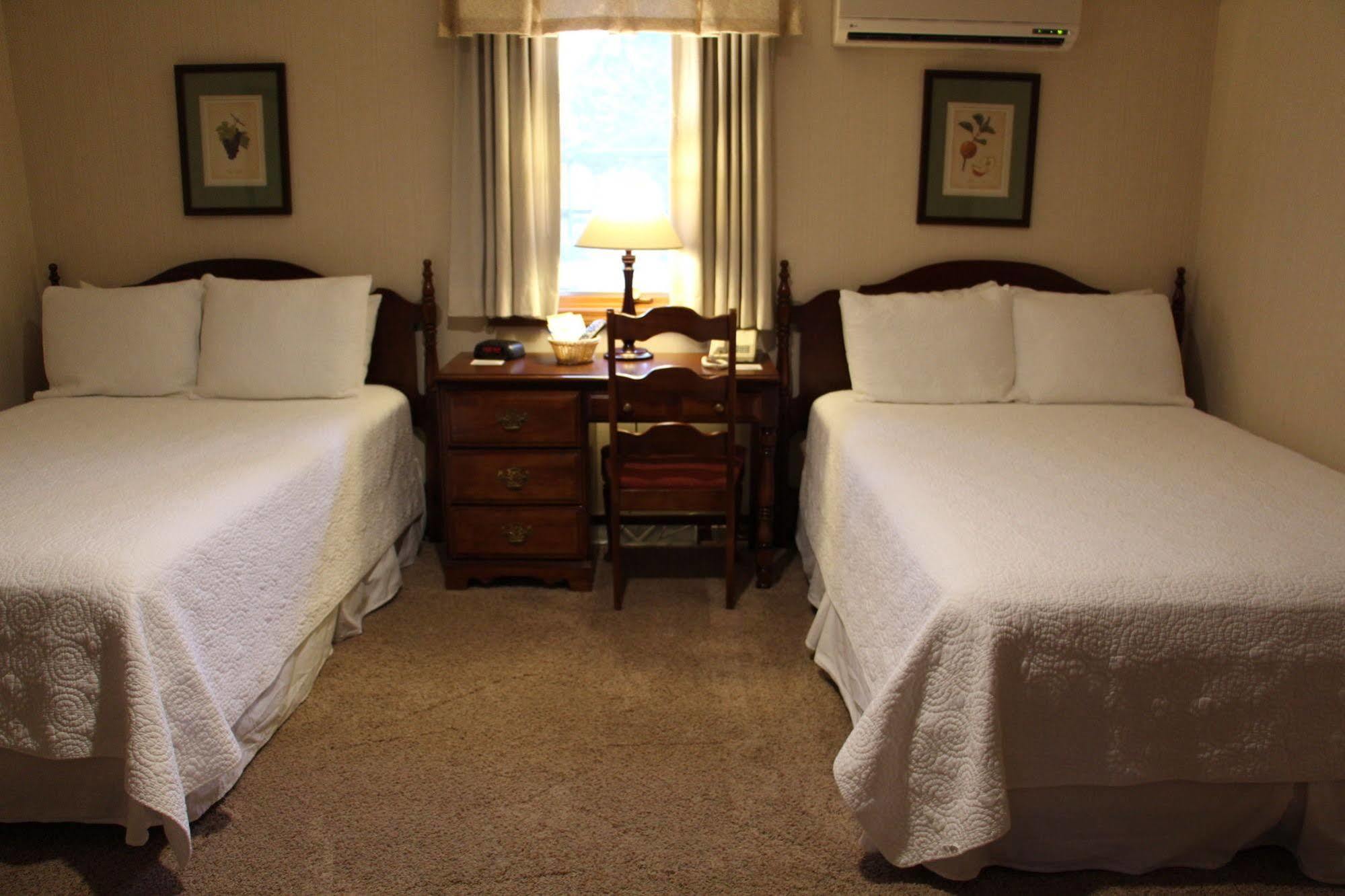 Отель Cedar Creek New Haven Экстерьер фото