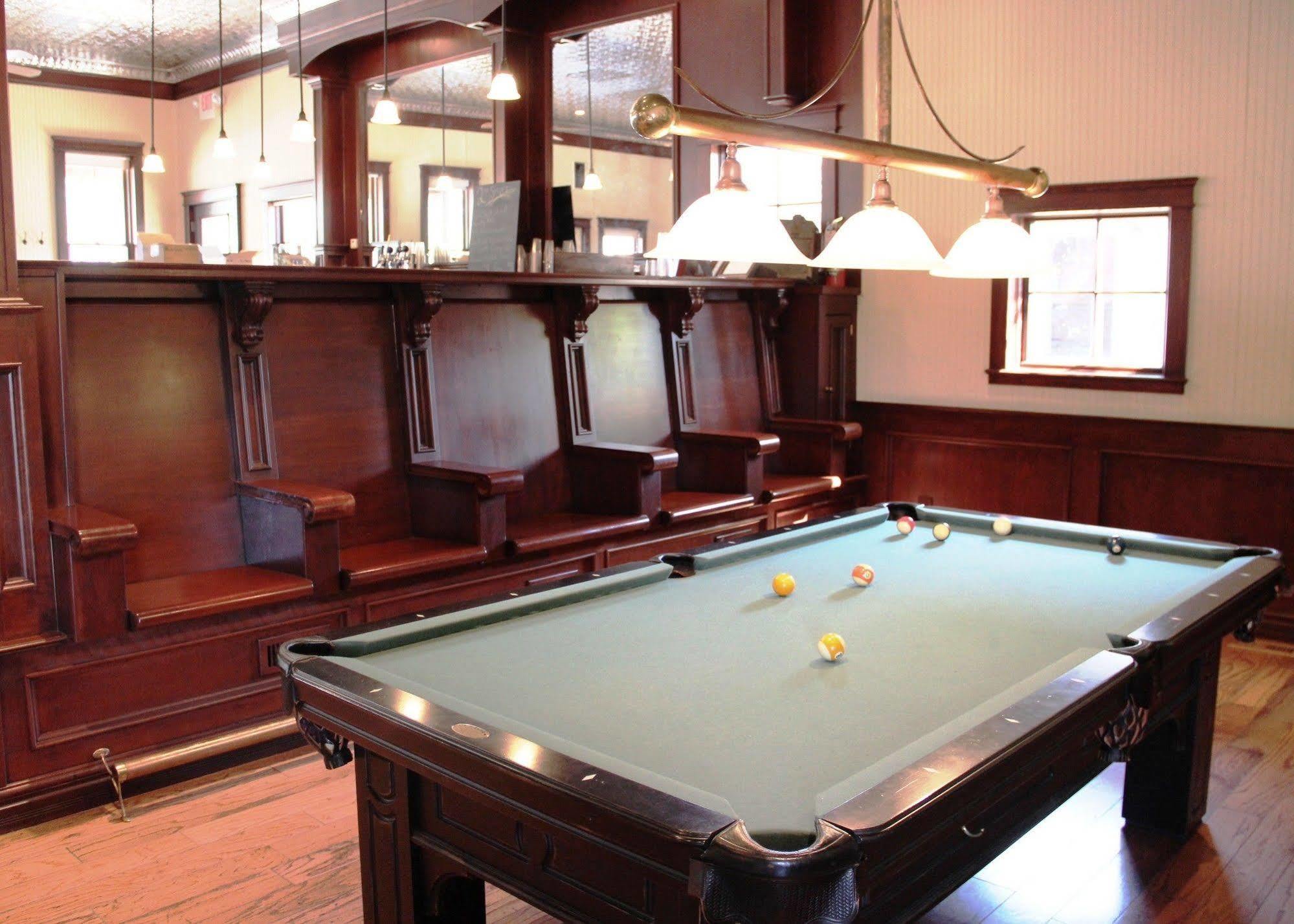 Отель Cedar Creek New Haven Экстерьер фото
